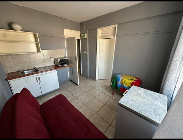1 BEDROOM APARTMENT FOR SALE IN PIETERMARITZBURG CENTRAL